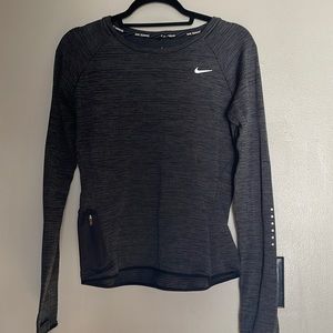 Nike drift running long sleeve with zip pocket for keys